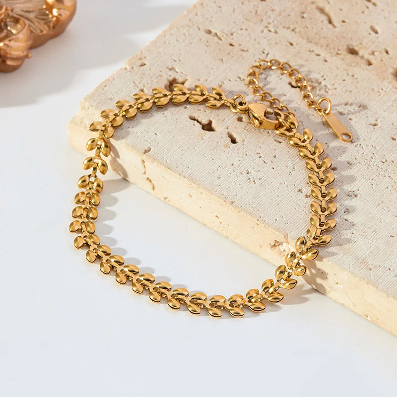 Elegant Gold Set (Necklace + Bracelet)